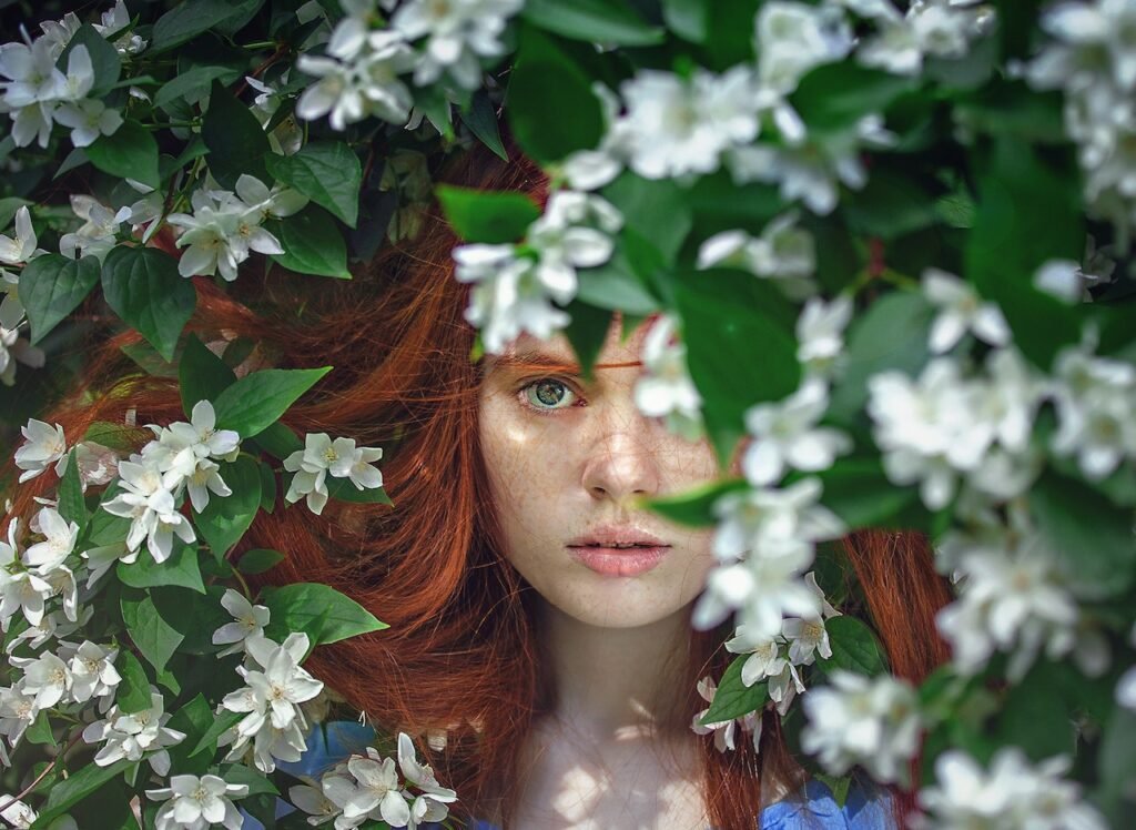 woman red head